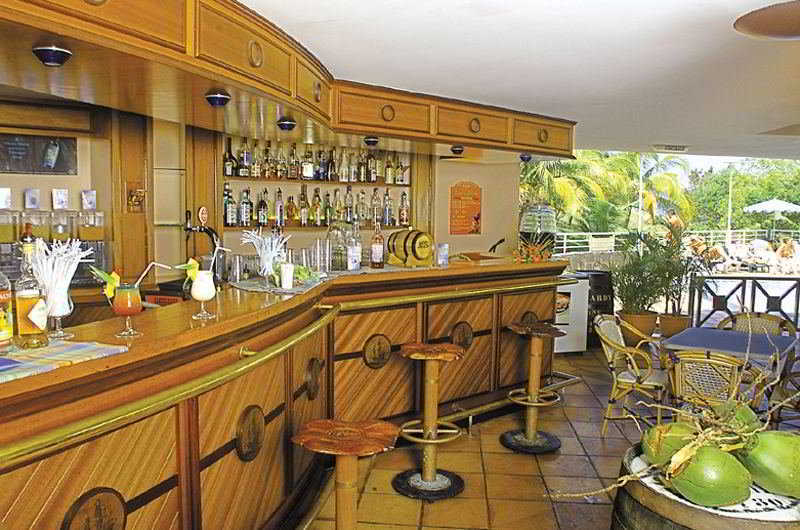 Karibea Residence La Goelette Tartane Restauracja zdjęcie